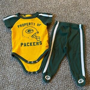3-6 month Green Bay Packers two Piece Set - Green and Yellow